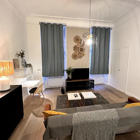 Apartamento Agreable Dans Le Coeur Du Vieux-nice Nice