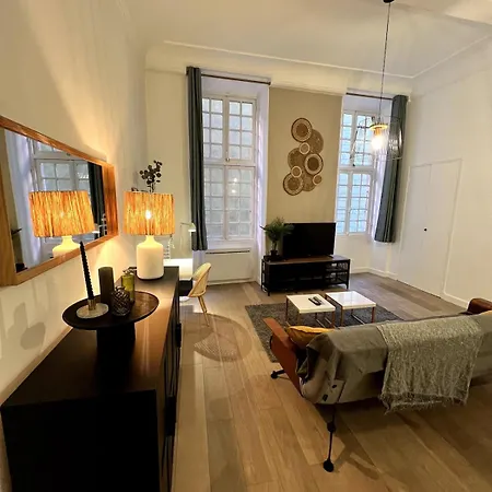Agreable Dans Le Coeur Du Vieux-nice Apartamento