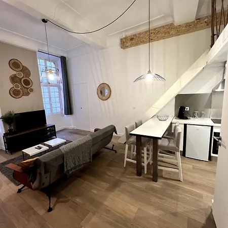 Apartamento Agreable Dans Le Coeur Du Vieux-nice *